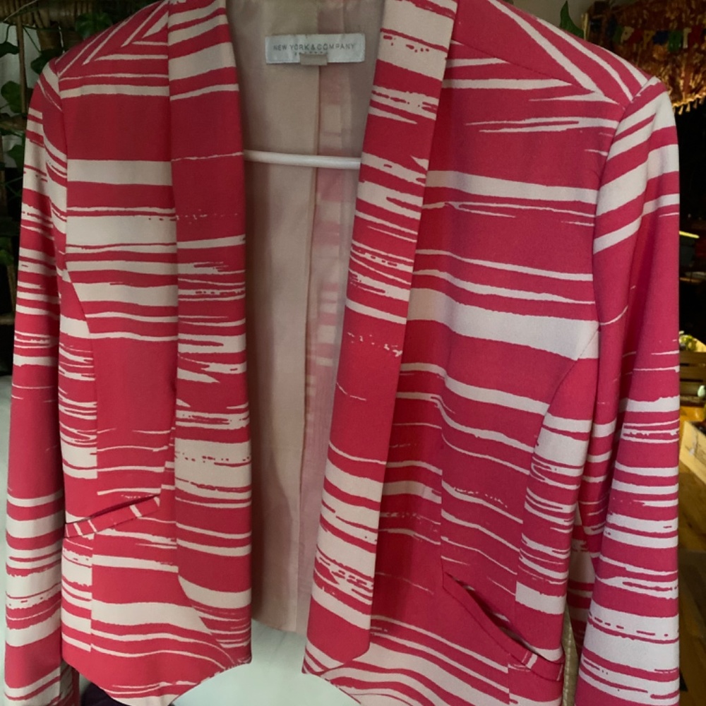 Blazer - Picture 2 of 3